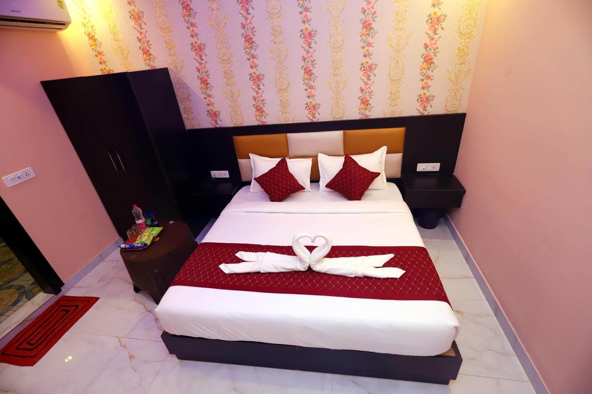 Jupiter Plaza- A Brand Of The Reality Otel Yeni Delhi Dış mekan fotoğraf
