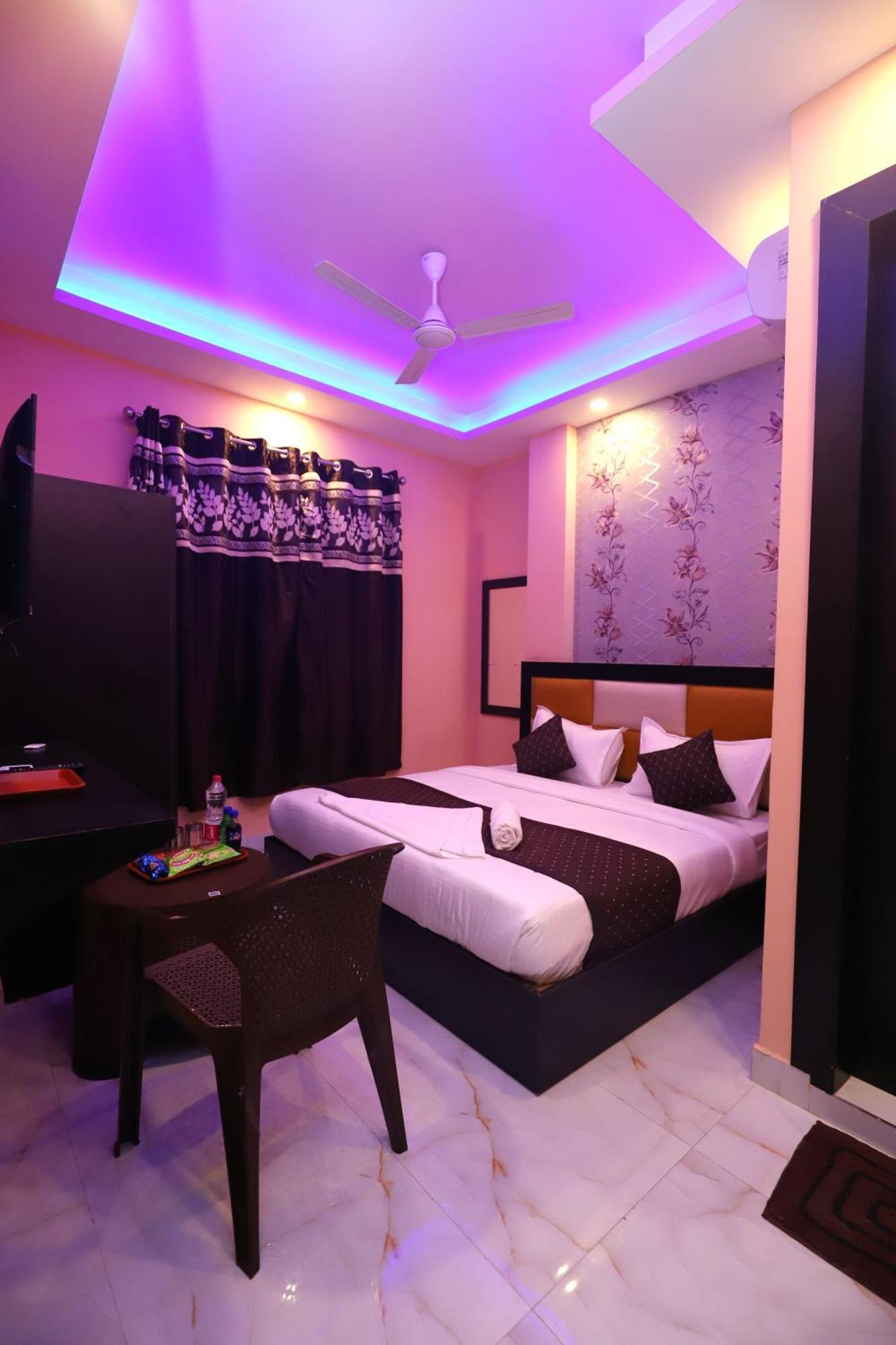 Jupiter Plaza- A Brand Of The Reality Otel Yeni Delhi Dış mekan fotoğraf