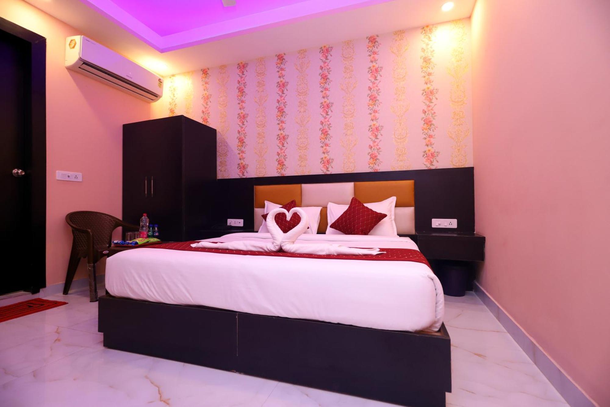 Jupiter Plaza- A Brand Of The Reality Otel Yeni Delhi Dış mekan fotoğraf