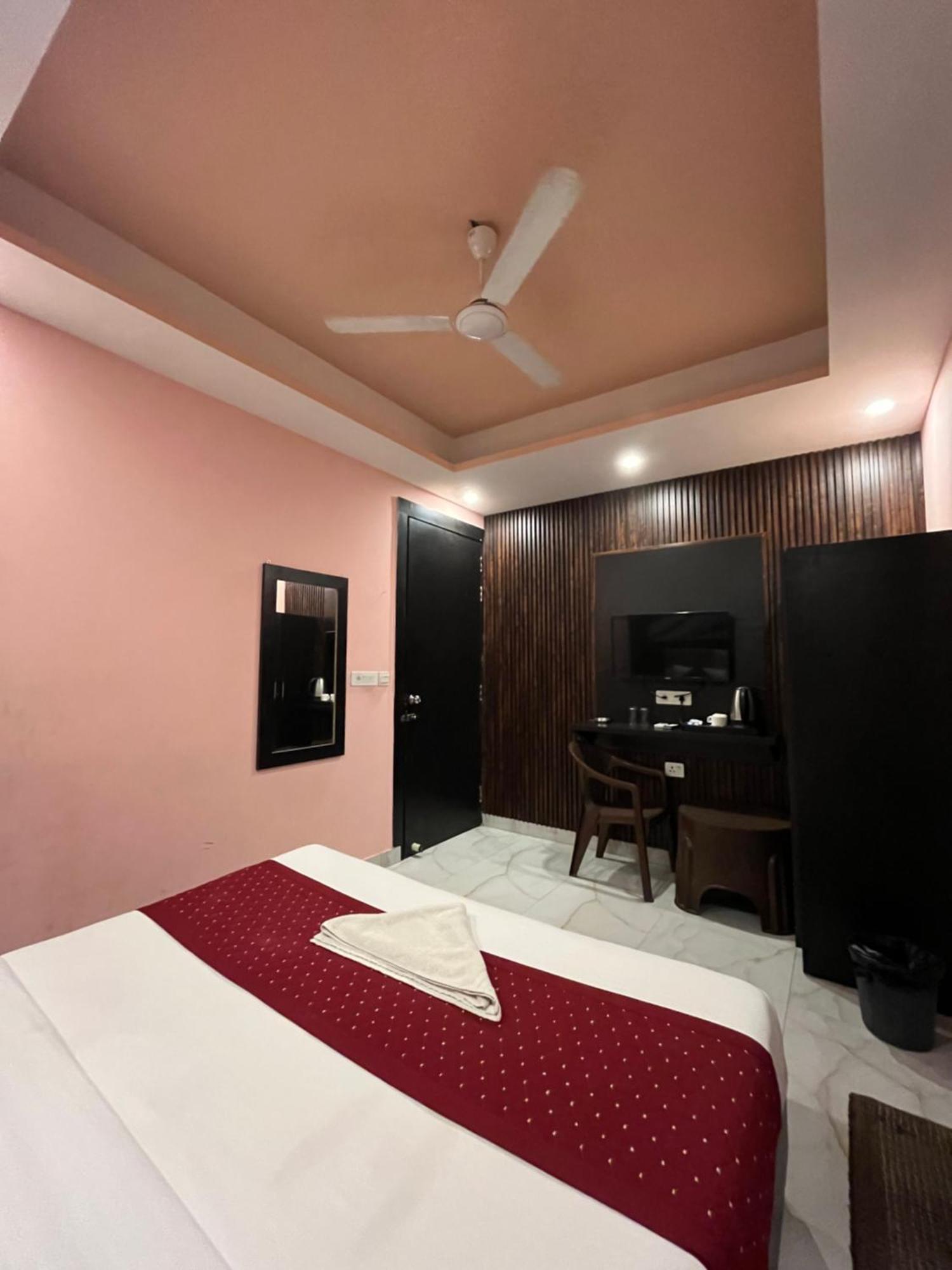 Jupiter Plaza- A Brand Of The Reality Otel Yeni Delhi Dış mekan fotoğraf