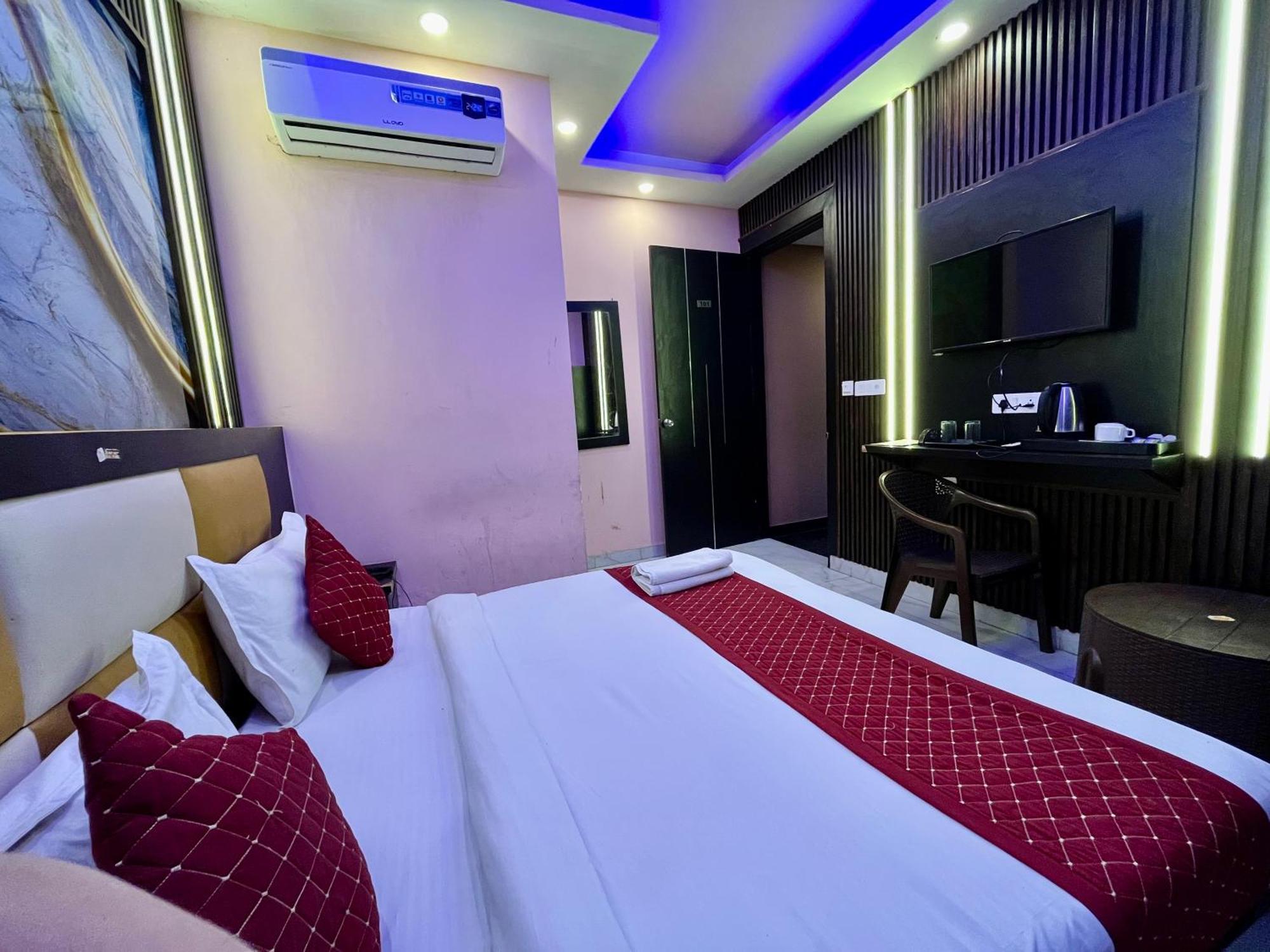 Jupiter Plaza- A Brand Of The Reality Otel Yeni Delhi Dış mekan fotoğraf